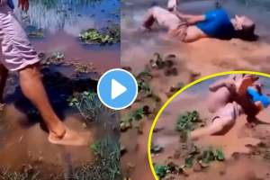 shocking video while crossing the river a man foot fell on a dangerous fish stingray