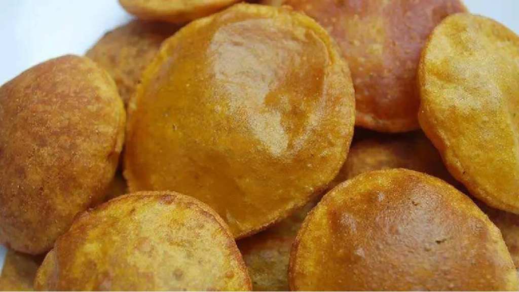 Make tasty Masala Puri in just a few minutes