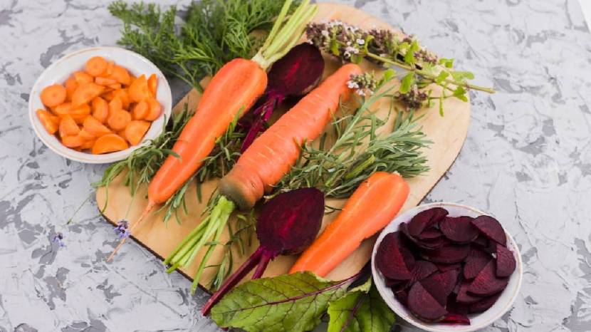 This Monsoon Try Out These Carrot Beetroot And Tomato Delicious and healthy Soup How To Make note this Marathi recipe 