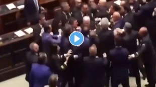 Italian parliament clashed video