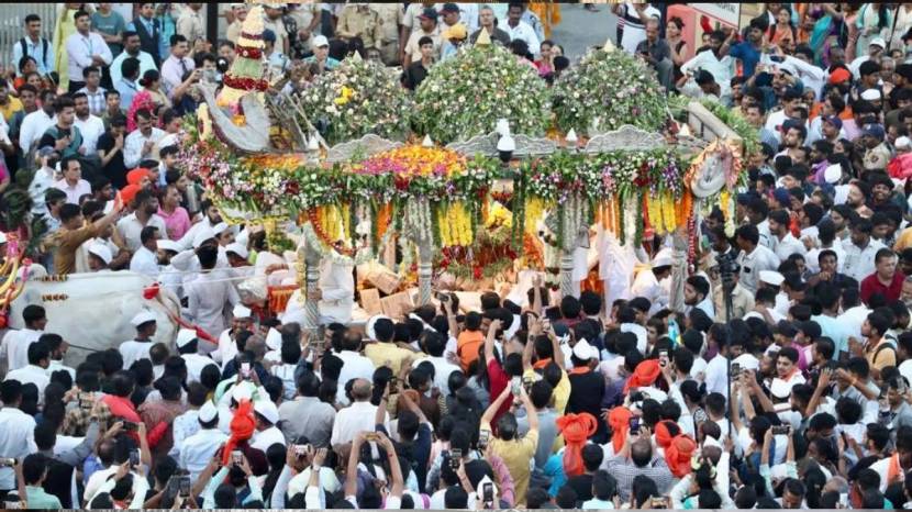 Pandharpur Wari Begins From Mumbai Gate Way Of India