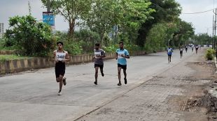 Running Test in Navi Mumbai Police Recruitment on Concrete Road