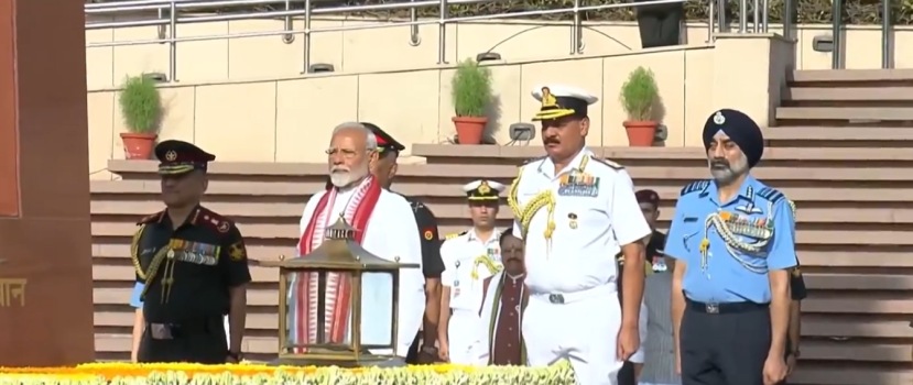 narendra modi at rajghat