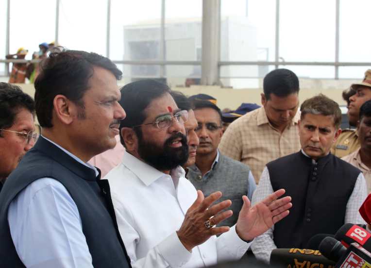 cm Eknath shinde at coastal road 