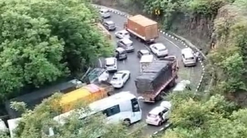 Traffic jam, Khambatki Ghat,