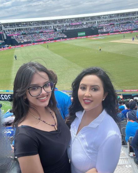 amruta fadnavis India pakistan t20 world cup match