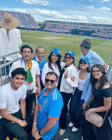 amruta fadnavis India pakistan t20 world cup match