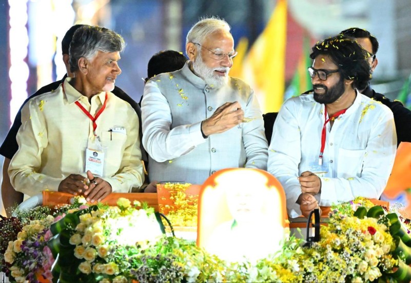 andhra-pradesh-deputy-cm-pawan-kalyan-family-tree-cheeranjivi-ram-charan-allu-arjun