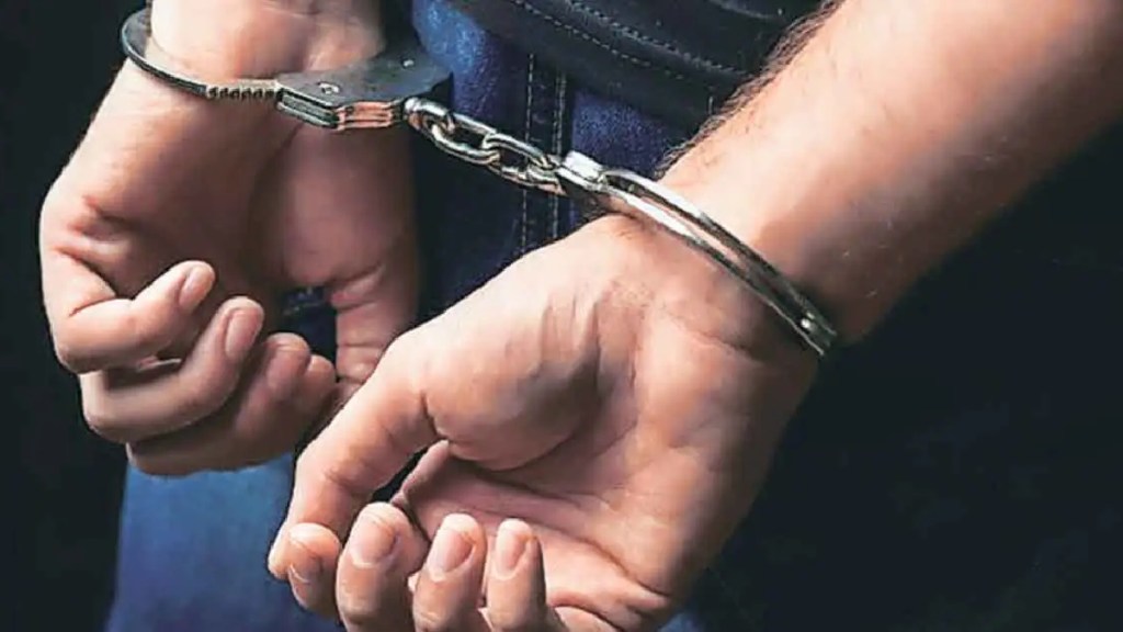 Six persons arrested for looting in Fashicha Dongar area near Shivaji Nagar Nashik