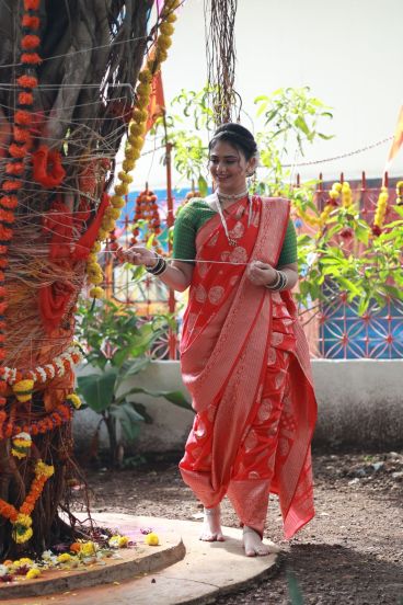 colors marathi actress celebrates vat purnima