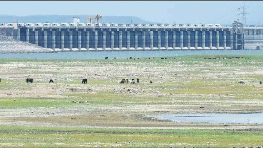 water storage below 6 percent in all seven dams