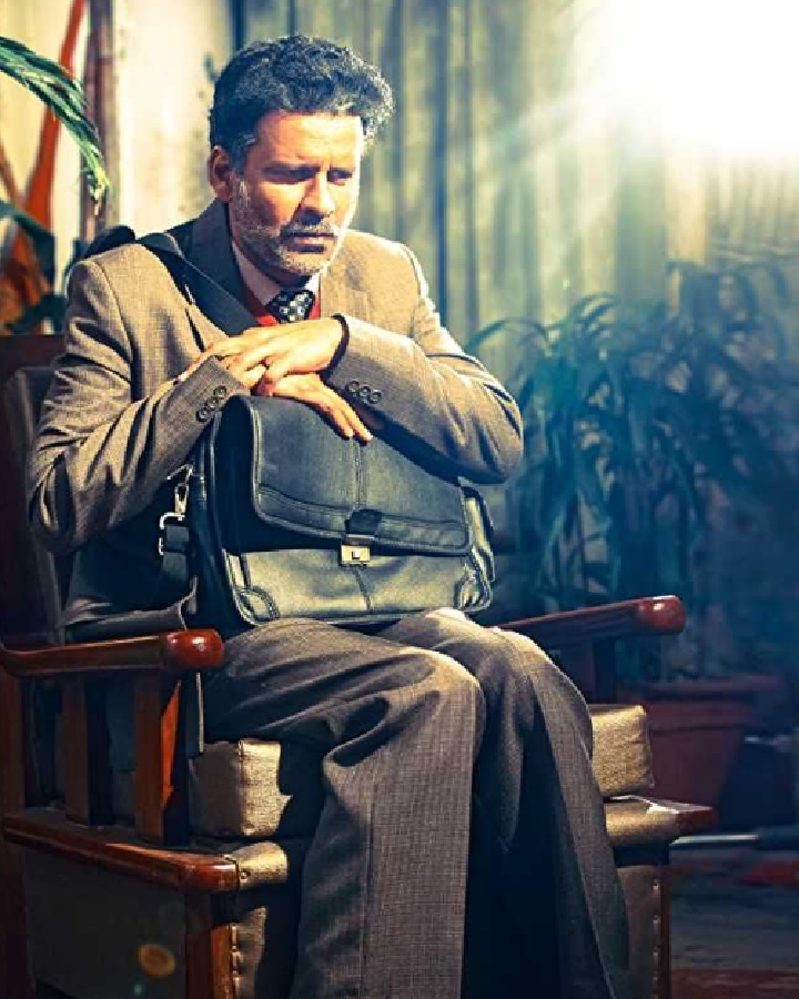 Aligarh is a biopic based on the life of Ramchandra Siras, a professor at the Aligarh Muslim University, who was suspended for “gross misconduct”. This film stars Manoj Bajpayee and Rajkummar Rao. (Photo: IMDb)