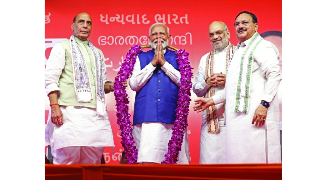 Narendra Modi promises to work with everyone for a developed India