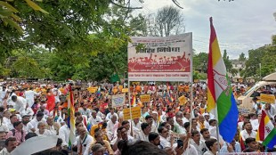 Violent agitation at the Collectorate by the servants appointed by the Shwetambara Panthians Washim