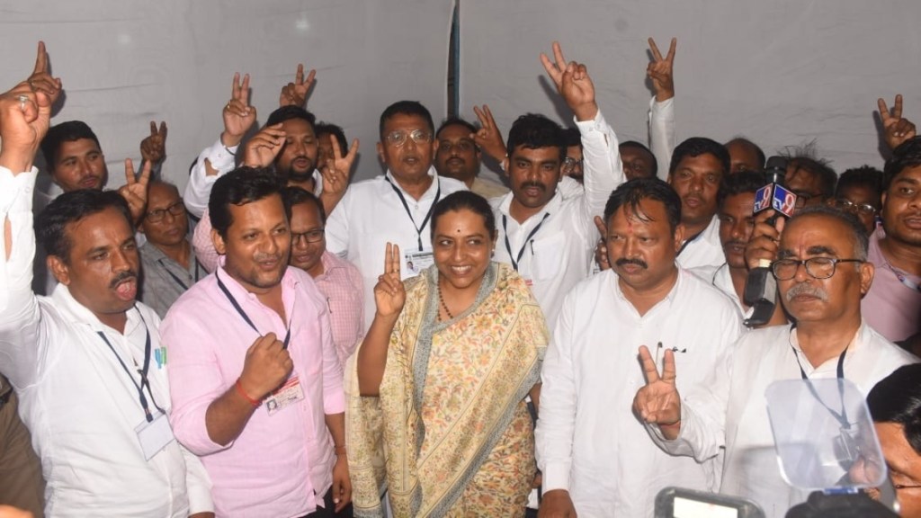 congress defeat bjp navneet rana in amravati