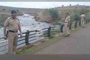 Nashik Dam Protest, Nashik, Administration Increases Water Discharge from Kashyapi Dam, nashik news,