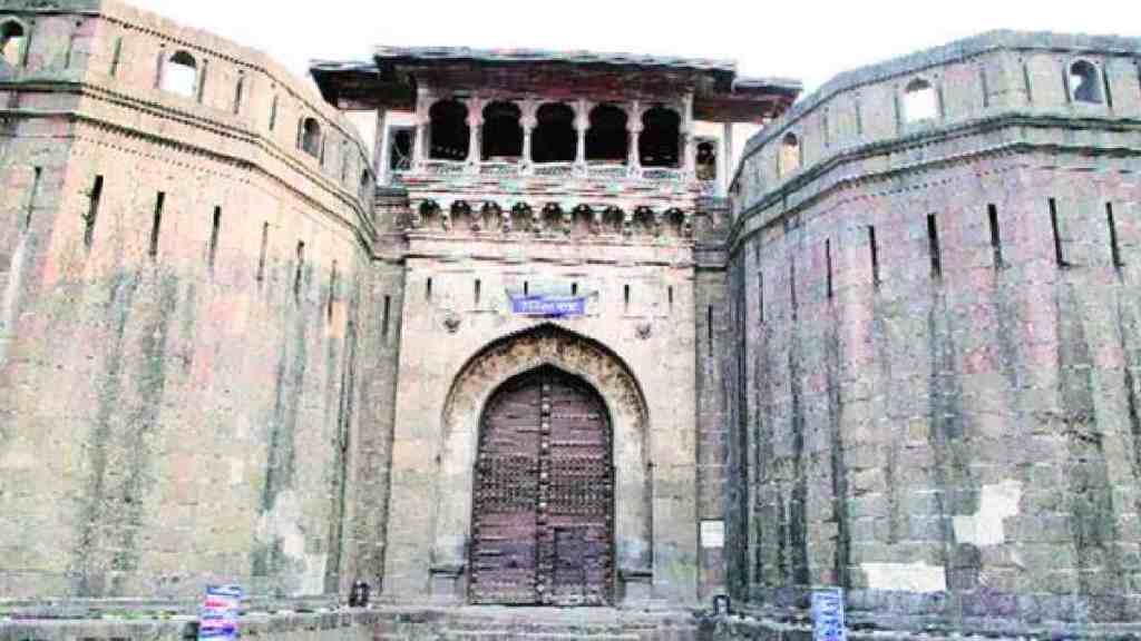 Abandoned Bag Found in Shaniwar Wada, bomb rumour in shaniwar wada,Bomb Disposal Team Investigates, police investigates, pune news, shaniwarwada news, bomb news,