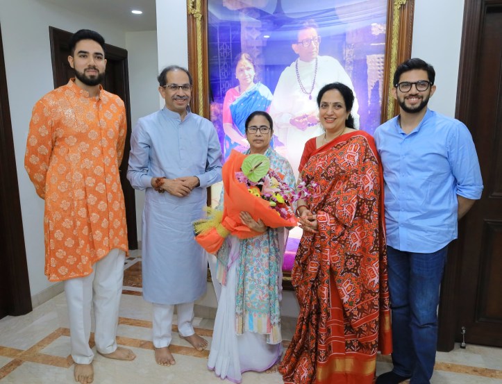 tejas thackeray, uddhav thackeray, mamta banergee, rashmi thackeray and aditya theackeray