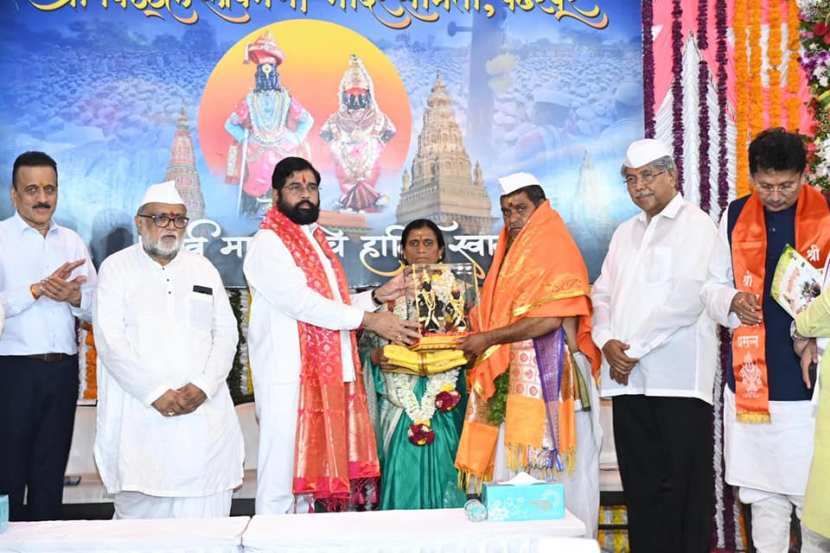 Mahapuja of Vitthal Rukmini was completed by Chief Minister Eknath Shinde