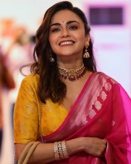 Amruta Khanvilkar Dharmaveer 2 Trailer Launch