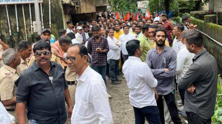 land mafias, demolition, protest, illegal building, Dombivli