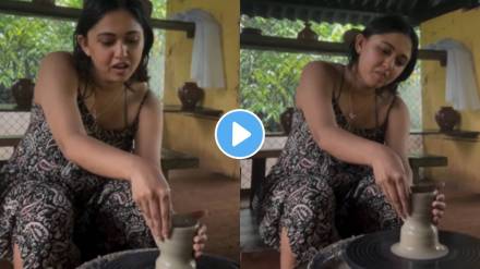 Marathi actress Gautami Deshpande enjoyed making pottery in Goa trip