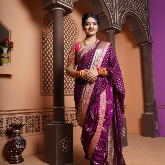 Kashmira Kulkarni Purple Nauvari Saree