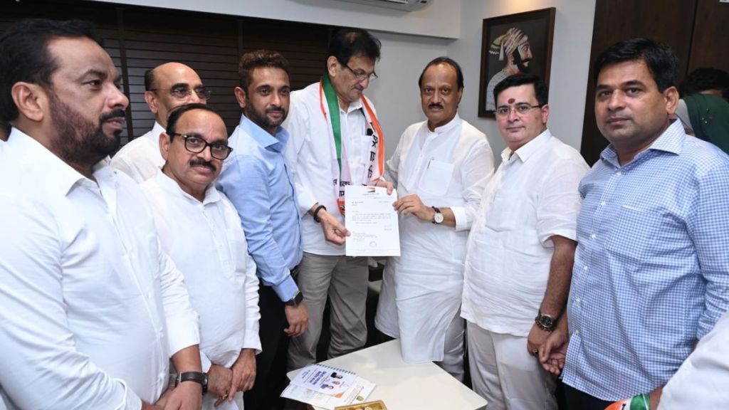 Former mayor of Thane Naeem Khan joins Ajit Pawars NCP