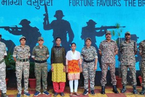 Gadchiroli Women Naxalists in the district decided to leave the violent movement and join the mainstream