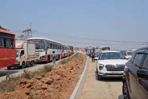 Traffic, Mumbai-Goa highway,