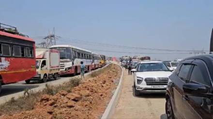 Traffic, Mumbai-Goa highway,