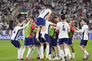 England Beat Netherlands by 2 1 and Reached the final