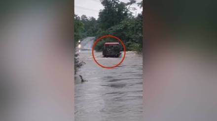 Gondia update, Tractor, Baghnadi flood,