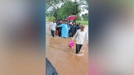 flood, Kolhapur, doctors, patient,