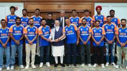 टीम इंडियासह फोटोशूट करताना पंतप्रधान मोदींच्या ‘या’ कृतीने वेधले सर्वांचे लक्ष, फोटो व्हायरल झाल्याने होतयं कौतुक