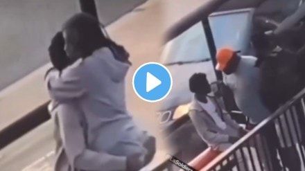 Girl Caught by Dad with Boyfriend at bus stand video goes viral