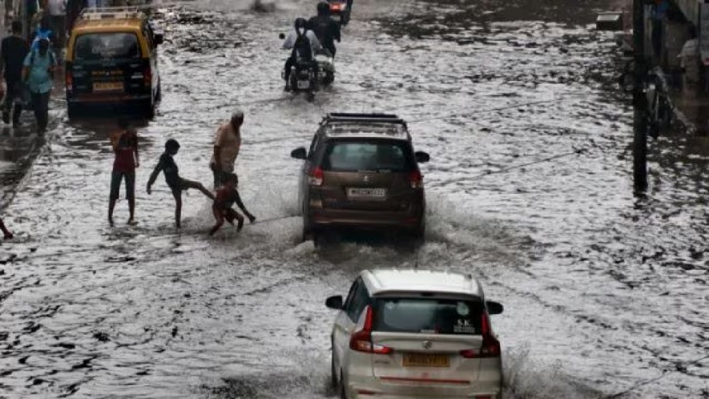 "Can Only Happen In India": Australian Woman On Uber Driver Navigating Flooded Mumbai Street