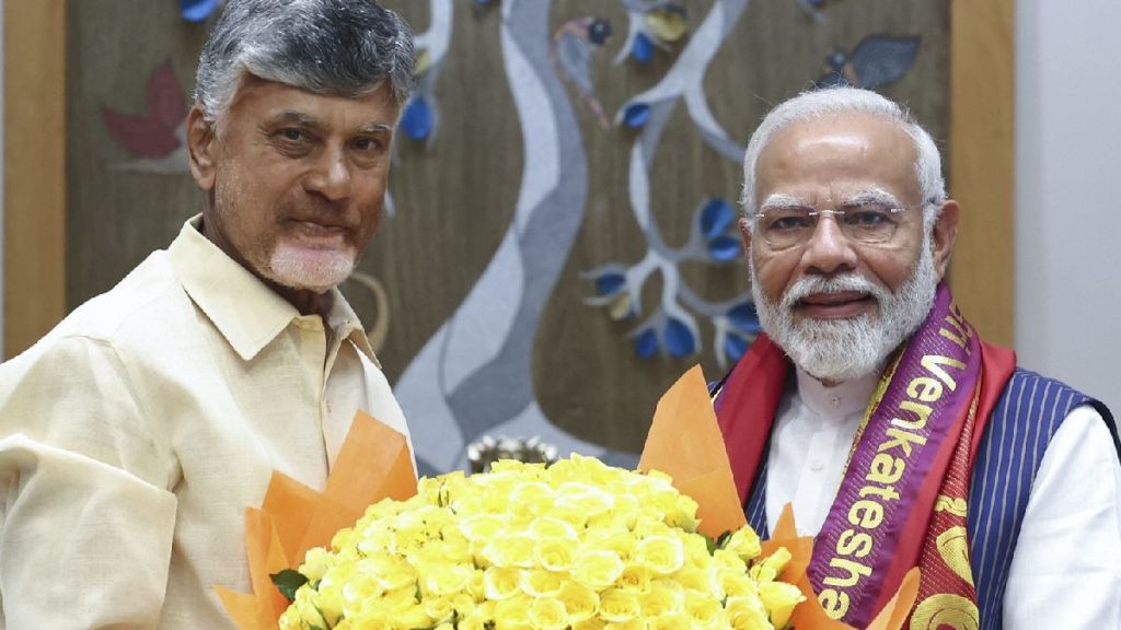 PM Narendra Modi with Andhra CM Chandrababu Naidu