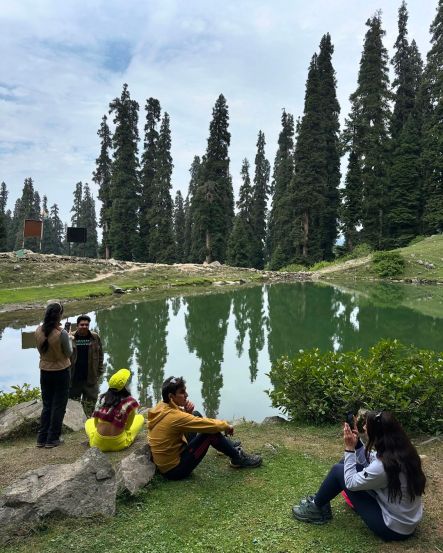 Sara Ali Khan Kashmir Vacation