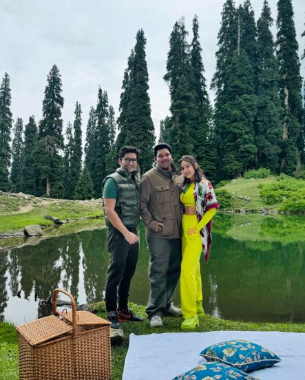 Sara Ali Khan Kashmir Vacation