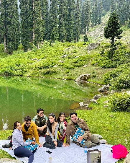 Sara Ali Khan Kashmir Vacation