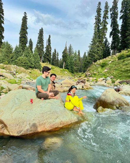 Sara Ali Khan Kashmir Vacation