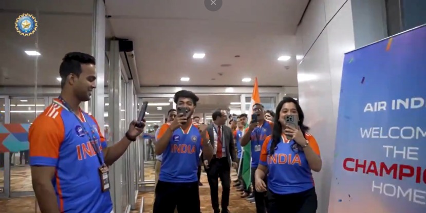 team india back in india photos