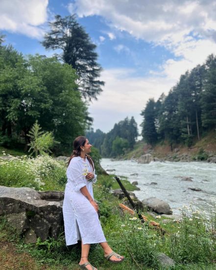 Shreya Bugde Sheth Kashmir Vacation