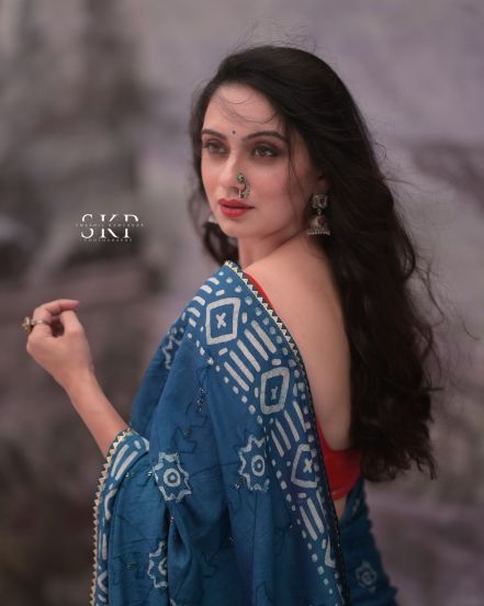 Shruti Marathe Blue Saree Look