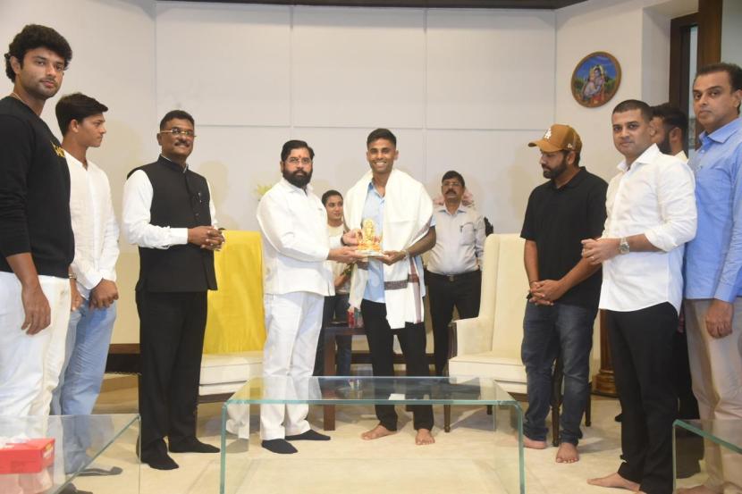 suryakumar yadav and cm eknath shinde