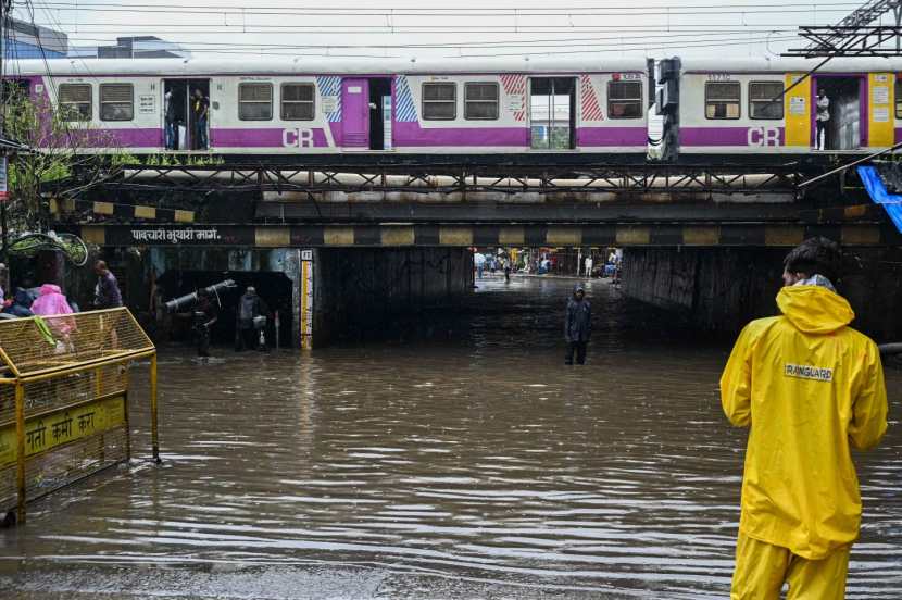 Andheri subway is shut down due to water logging