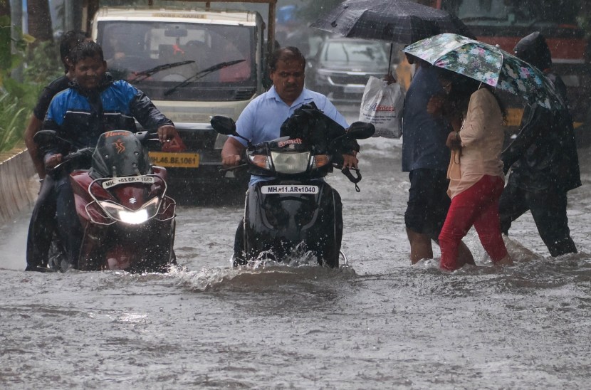 Incessant Rain in City, Suburbs and MMR areas since yesterday. IMD has forecast of likelihood of heavy rains in isolated areas in and around Mumbai.