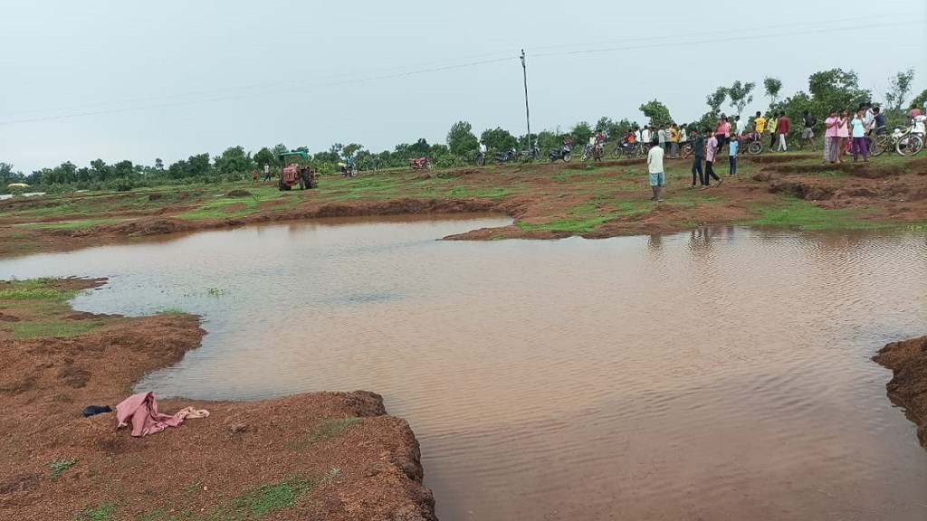 gondia, boy died, drowning, mine,