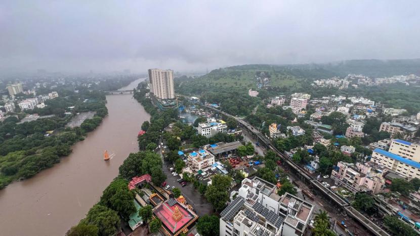 Pune Heavy Rainfall Alert Today in Marathi, pune rain latest photos by indian express